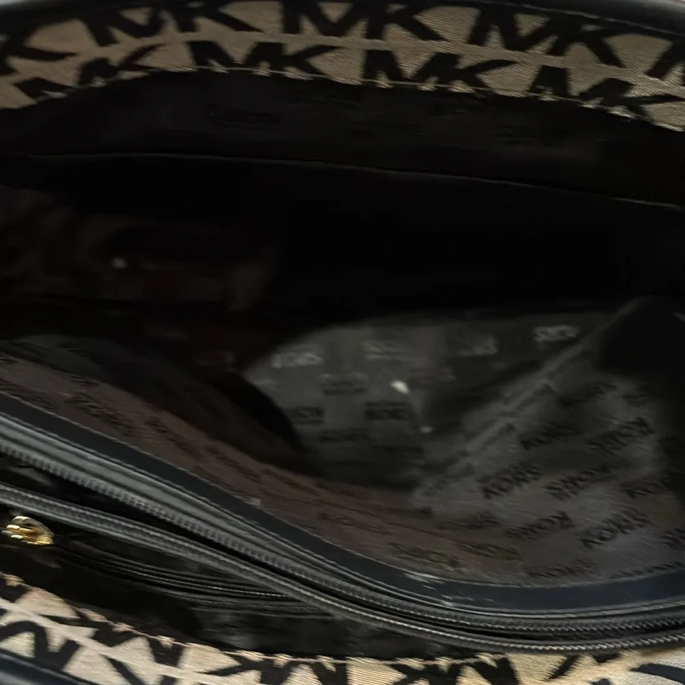 Michael Kors Black and Tan Tote Bag - Picture 4 of 7